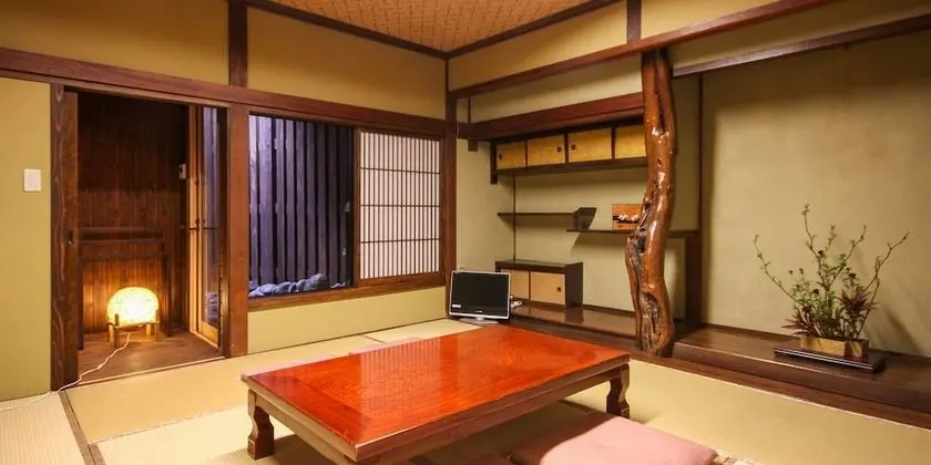 Traditional Oda, Sigara İçilmez (Japanese Style with Outbath)