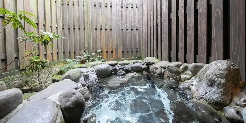 Traditional Oda, Sigara İçilmez (Japanese Style with Outbath)