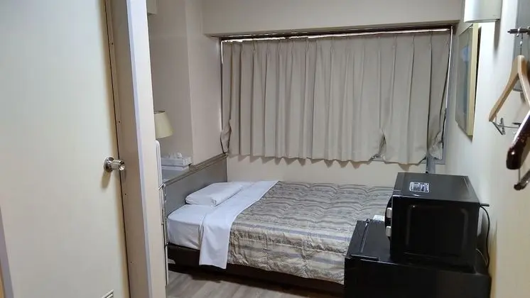 Tek Kişilik Oda, Sigara İçilmez