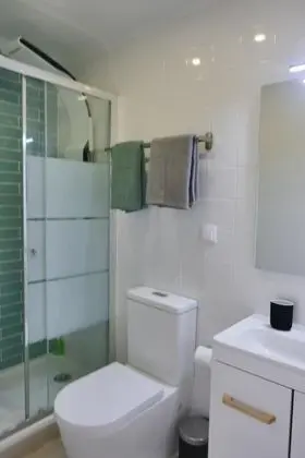 Premium Tek Büyük Yataklı Oda