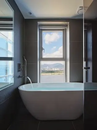 Deluxe Tek Büyük Yataklı Oda, Nehir Manzaralı