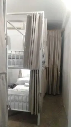 Basic Ortak Ranzalı Oda, Birden Çok Yatak Odası