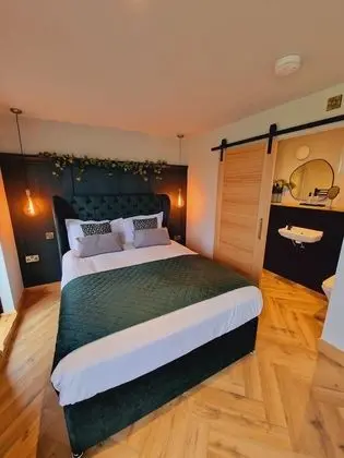 Luxury Apart Daire, Banyolu/Duşlu (Private Hot Tub)