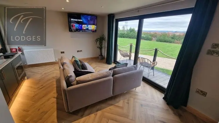 Luxury Apart Daire, Banyolu/Duşlu (Private Hot Tub)