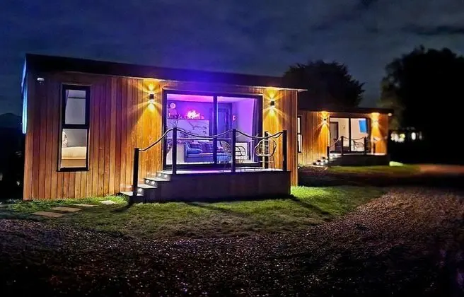 Luxury Apart Daire, Banyolu/Duşlu (WILLOW Private Hot Tub )
