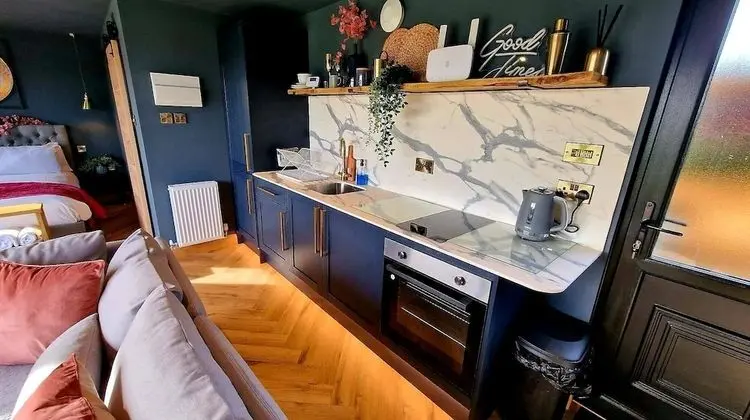Luxury Apart Daire, Banyolu/Duşlu (WILLOW Private Hot Tub )