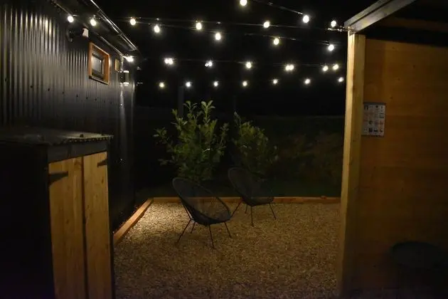 Luxury Apart Daire, Banyolu/Duşlu (WILLOW Private Hot Tub )