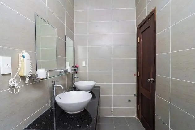 Senior İki Ayrı Yataklı Oda, Havuz Manzaralı (Suite)