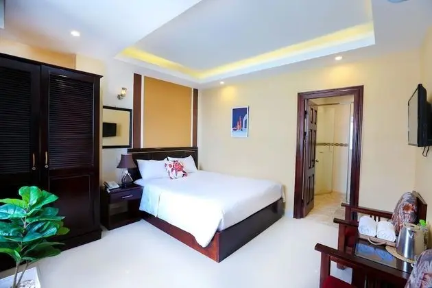 Deluxe Tek Büyük Yataklı Oda (with Window)