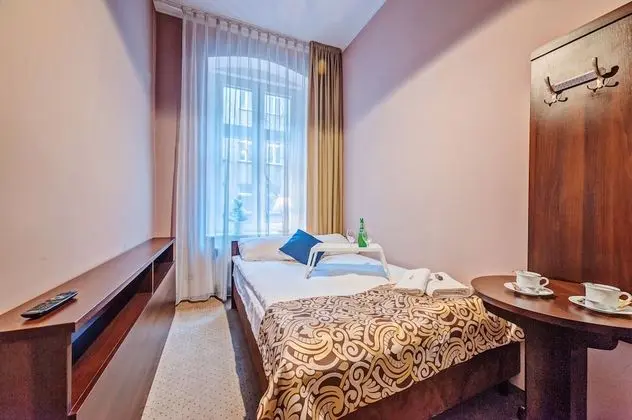 Classic Tek Büyük Yataklı Oda