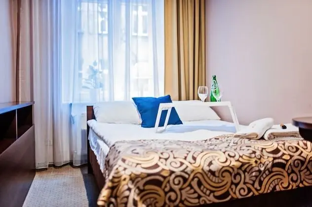 Classic Tek Büyük Yataklı Oda