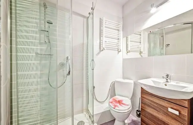 Classic Tek Büyük Yataklı Oda