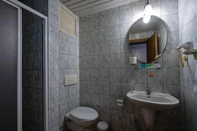 Standard Tek Büyük veya İki Ayrı Yataklı Oda