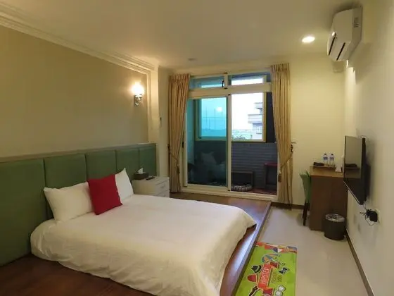 Deluxe Tek Büyük Yataklı Oda, Avlu Manzaralı