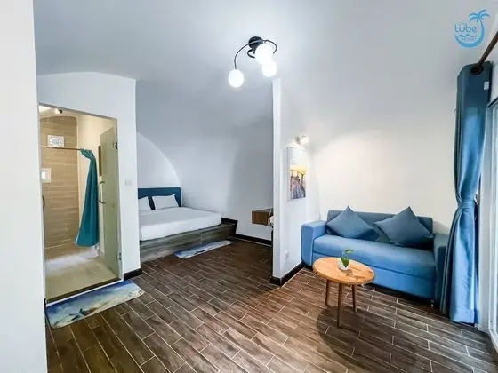 Deluxe Tek Büyük Yataklı Oda, 1 Yatak Odası, Bahçe Manzaralı, Bahçeli