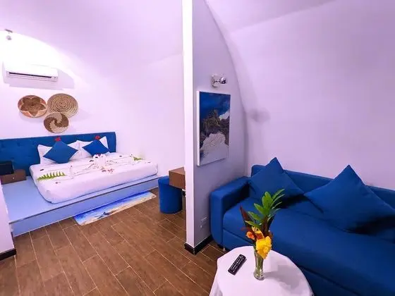Deluxe Tek Büyük Yataklı Oda, 1 Yatak Odası, Bahçe Manzaralı, Bahçeli