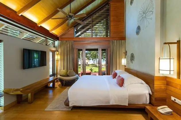 Seaview Room