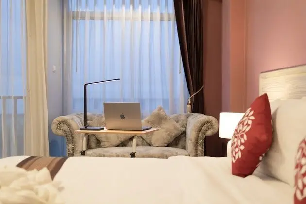 Deluxe Tek Büyük Yataklı Oda