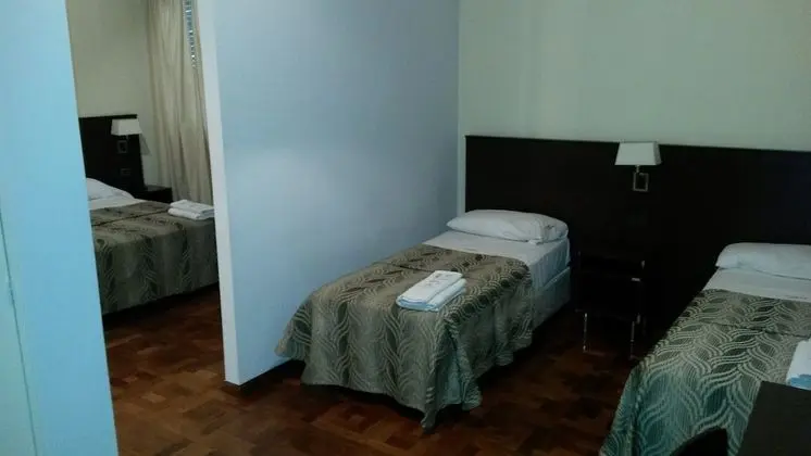 Dört Kişilik Oda