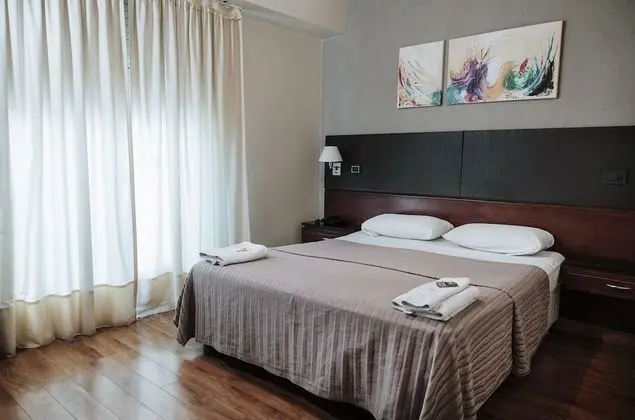 Tek Büyük Yataklı Oda, 1 Çift Kişilik Yatak