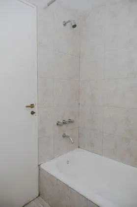 Tek Büyük Yataklı Oda, 2 Tek Kişilik Yatak