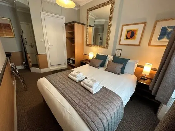 Superior Tek Büyük Yataklı Oda, Banyolu/Duşlu