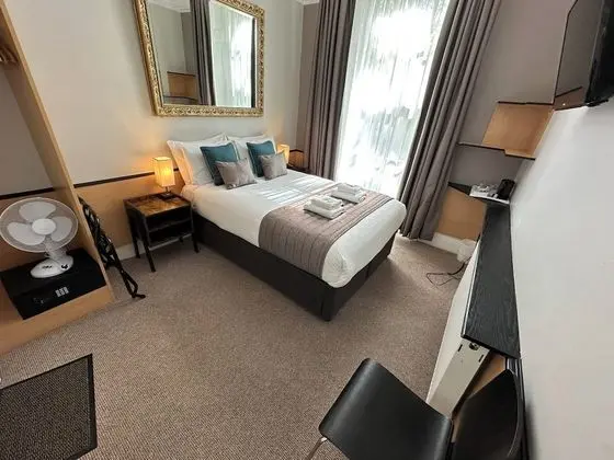 Superior Tek Büyük Yataklı Oda, Banyolu/Duşlu