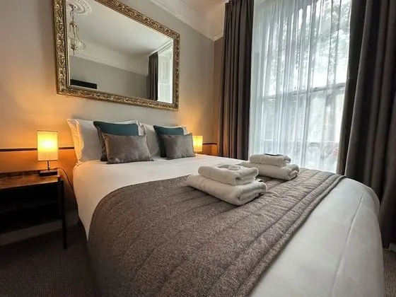 Superior Tek Büyük Yataklı Oda, Banyolu/Duşlu