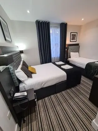 Deluxe Üç Kişilik Oda