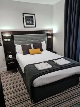 Deluxe Üç Kişilik Oda