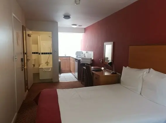 Family Oda (2 adults + 2 children)