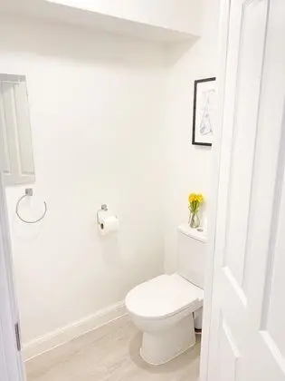 City Tek Büyük Yataklı Oda