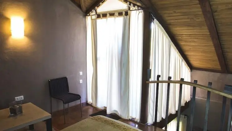 Tek Büyük Yataklı Oda (Duplex, with mezzanine)