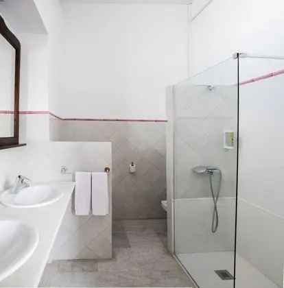 Tek Büyük veya İki Ayrı Yataklı Oda