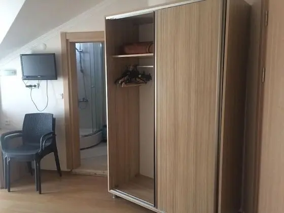 Standard Tek Büyük Yataklı Oda