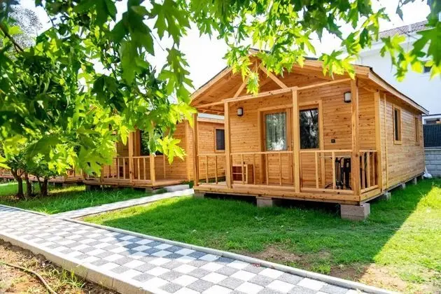https://images.odamax.com/img/1024x768/odamax/image/upload/Tugay_Hotel_202604102012405_Bungalow1.jpeg