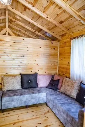 https://images.odamax.com/img/1024x768/odamax/image/upload/Tugay_Hotel_202604102012411_Bungalow3.jpeg