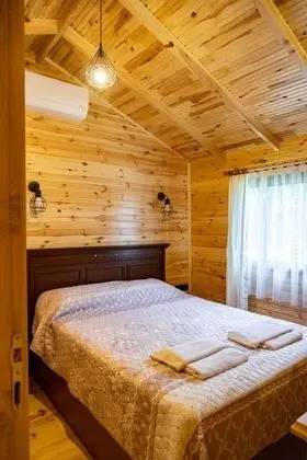 https://images.odamax.com/img/1024x768/odamax/image/upload/Tugay_Hotel_202604102012427_Bungalow9.jpeg