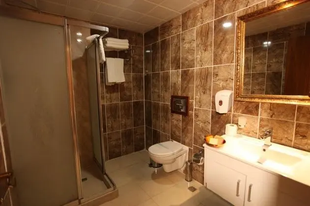 Triple, Şehir Manzaralı
