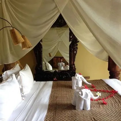Honeymoon Süit, Okyanusa Sıfır (Bhagavat Gita)