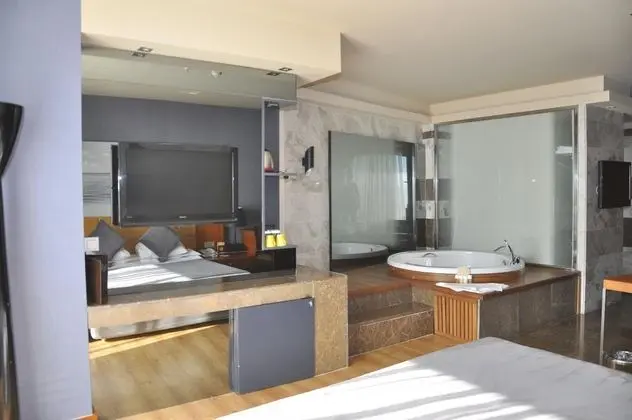 Deluxe Jakuzili Suite, Deniz Manzaralı