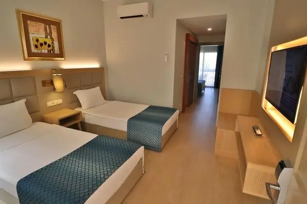https://images.etstur.com/files/images/hotelImages/TR/209732/l/Tui-Blue-Ephesus-Oda-297134.jpg