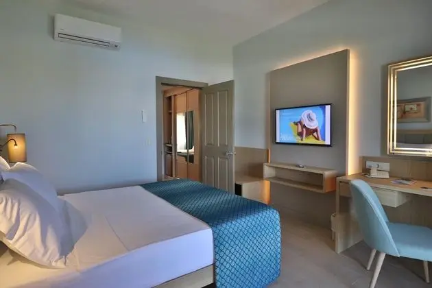https://images.etstur.com/files/images/hotelImages/TR/209732/l/Tui-Blue-Ephesus-Oda-297138.jpg