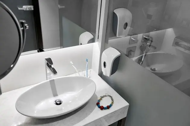 https://images.etstur.com/files/images/hotelImages/TR/51319/l/TUI-BLUE-Grand-Azur-Oda-310504.jpg