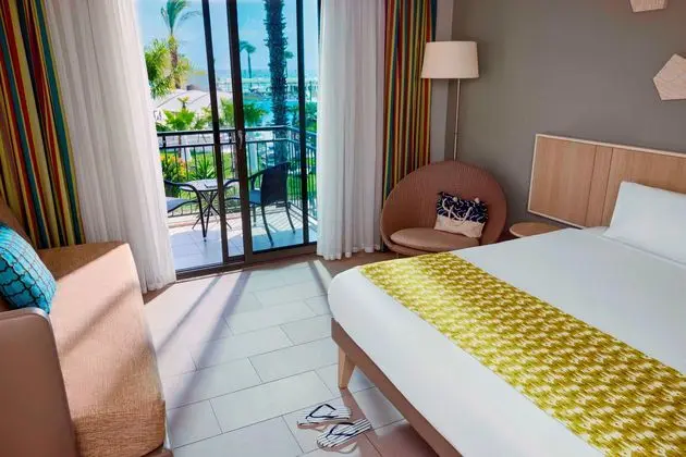 https://images.etstur.com/imgproxy/resize/2560x1440/files/images/hotelImages/etsrooms/630/TUI_BLUE_Palm_Garden_20251031115514_4.jpg