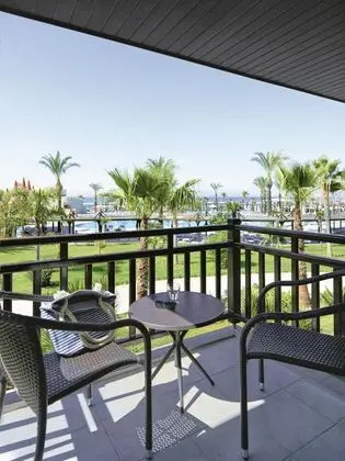 https://images.etstur.com/imgproxy/resize/2560x1440/files/images/hotelImages/etsrooms/630/TUI_BLUE_Palm_Garden_20251031115720_0.jpg
