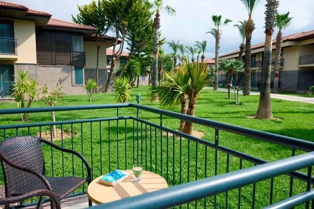 https://images.etstur.com/imgproxy/resize/2560x1440/files/images/hotelImages/etsrooms/630/TUI_BLUE_Palm_Garden_20251031115720_1.jpg