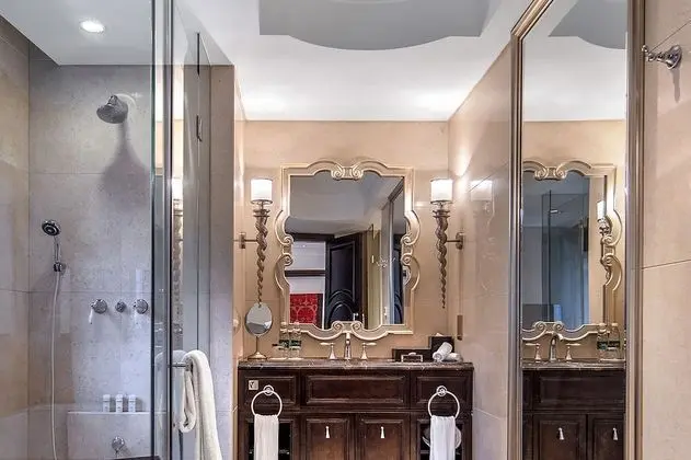 Basic Tek Büyük Yataklı Oda