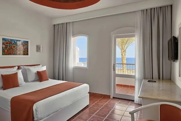 Standard Oda, Deniz Manzaralı (Superior, King or Twin Bed)