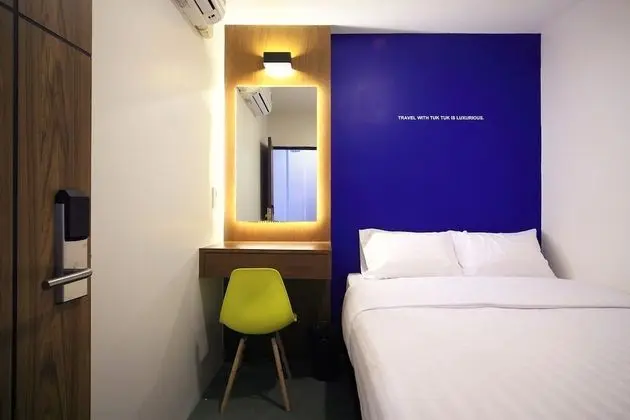 King Room with Shared Bathroom